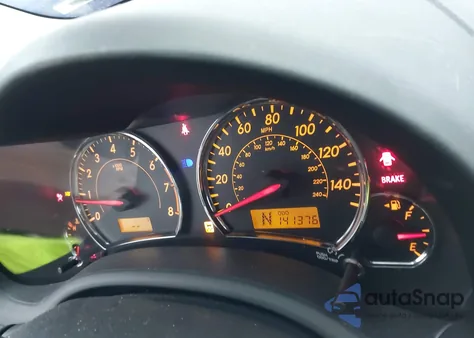 2011 Toyota Corolla S z USA, uszkodzony, nr VIN 2T1BU4EE4BC752768